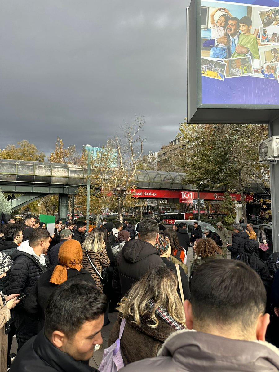 Her daim haktan, hukuktan, adaletten ve milletten bahseden iktidar. Bu sese kulaklarını tikayamaz. Bu sorun çözülmezse bir çığ haline gelecek  #RTEdenEkYerleştirmeMüjdesi