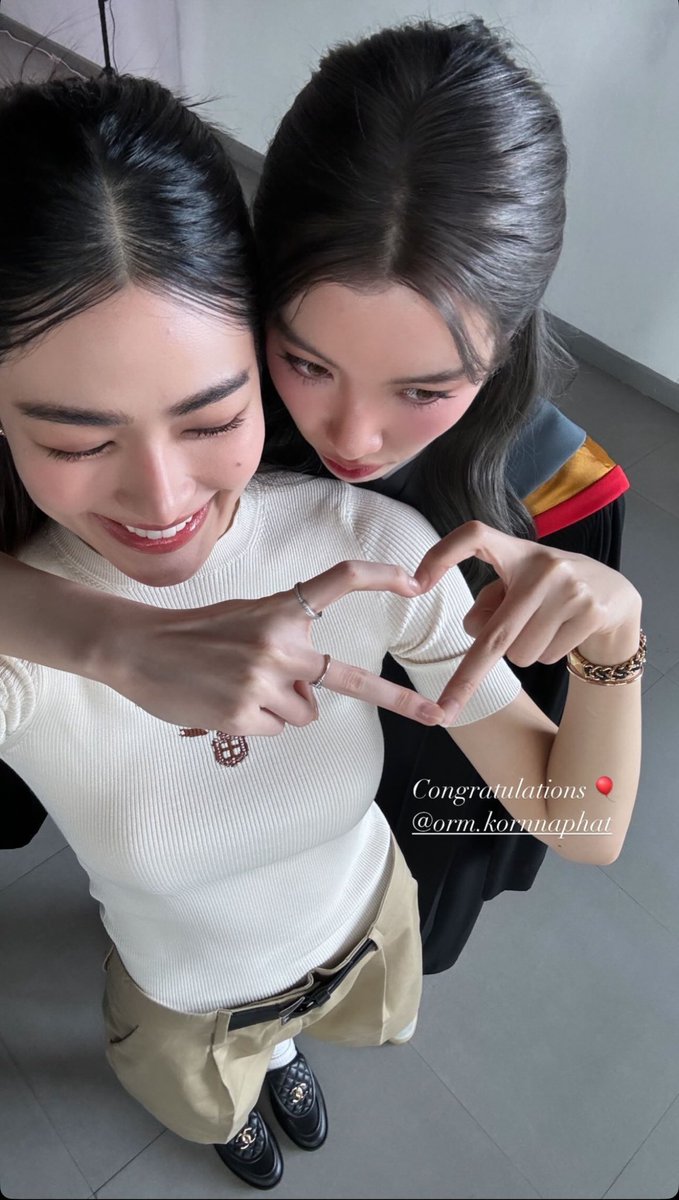 ใครจะสู้ เเรงสุด จบ

PROUD OF ORM
#CongratsOrmkorn
