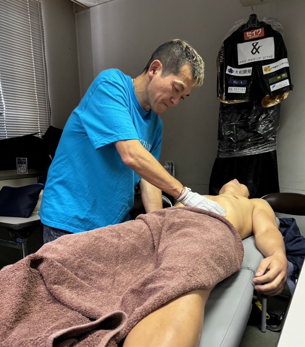 THAI1234_'s tweet photo. Terada-style Impulse Therapy! 
The treatment is exactly the same for everyone—whether it’s for the general public, top athletes, or top models. That’s the beauty of Impulse Therapy.We also offer treatments in Thailand!Let’s achieve better health and live an amazing life! https://t.co/XfvhC93dMQ