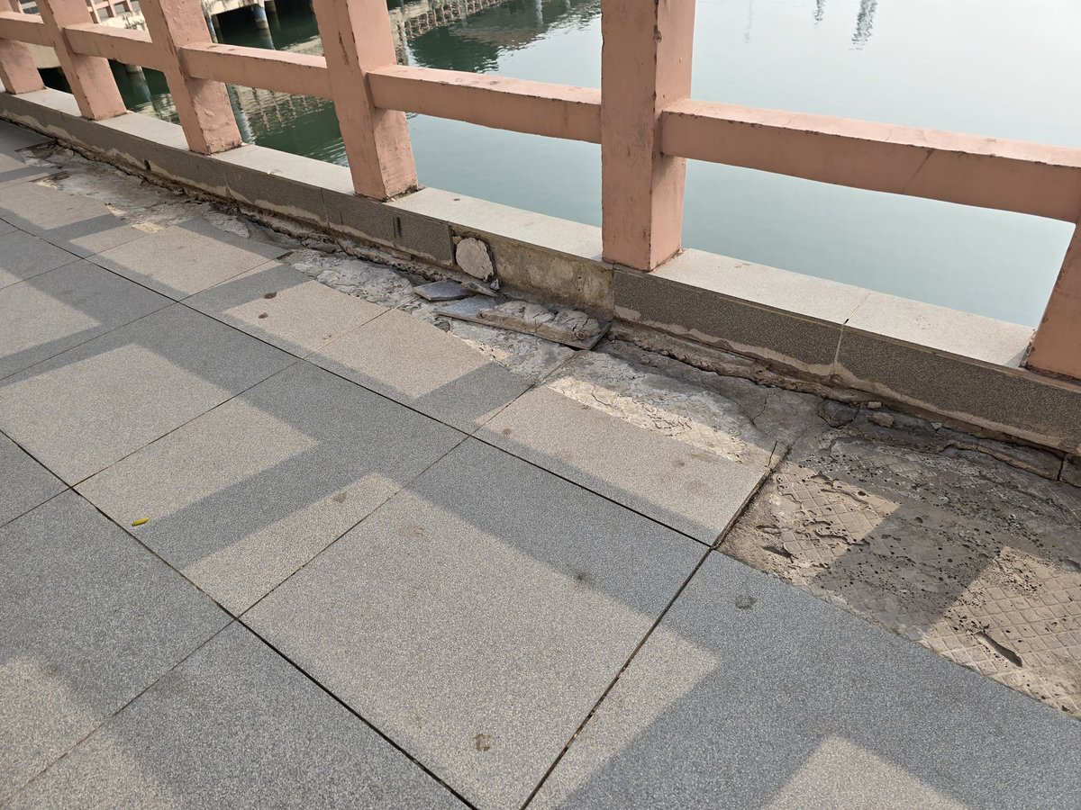 BrahmapurPost's tweet photo. @Ganjam_Admin @CMO_Odisha @BrahmapurCorp @bdabrahmapur
Ramalingeswar Park in Berhampur, inaugurated 4 years back, cries out for admin attention! Uprooted tiles await repair, painting &amp; its unique laser show needs better marketing to reclaim its former glory. https://t.co/Djyf8lHYBf