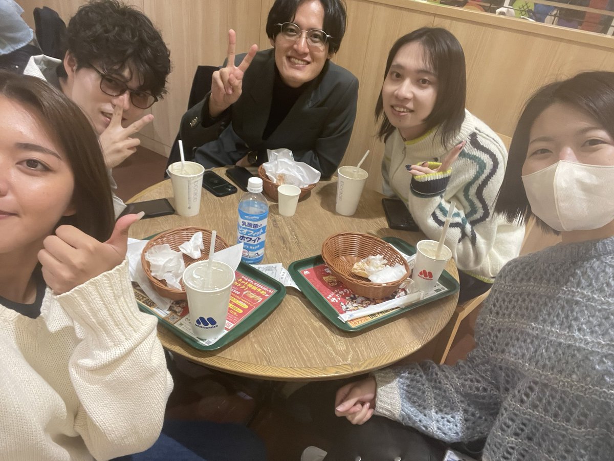 UnniceO's tweet photo. 【4年ぶりに再会しました！】

皆さんこんにちは！unNiceです🌙
今日は4年ぶりにアカペラをしました。

近々イベントにでるかも！？？
新曲もお楽しみに https://t.co/wQ3dxJTRN3