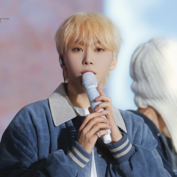 ybhbcb98's tweet photo. 두근두근 부등간의 덕질 일지
부제:엄마 사위 찾아왔어 https://t.co/p5AERo7NKv