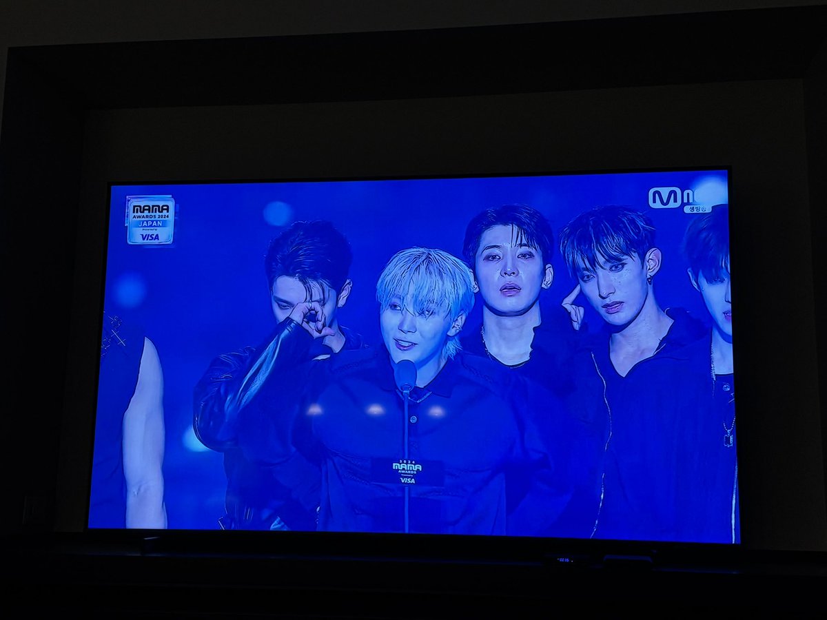 Asha_JSJ's tweet photo. 베스트 앨범상 축하해 ㅜㅜㅠㅠㅜㅜ 승관이 미모 미쳐 ㅜㅜㅜㅜ https://t.co/FIXOg8AsI2