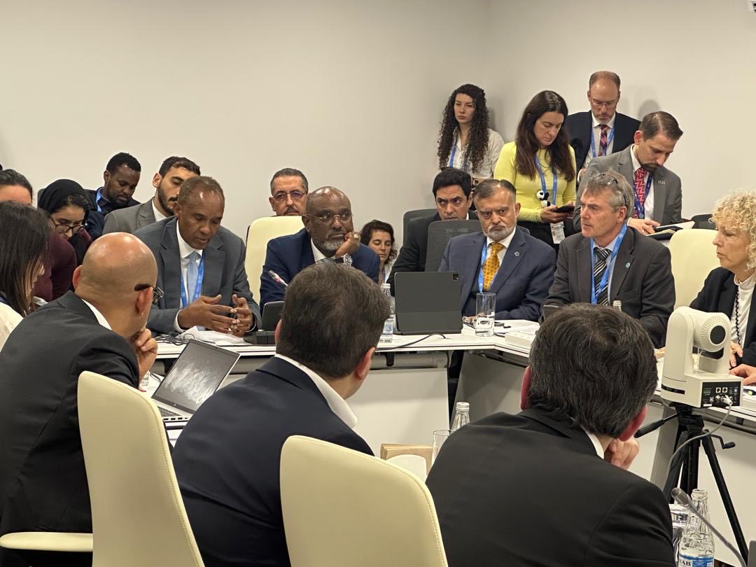 adoniaayebare's tweet photo. Anxiety setting in among negotiators a day after ⁦@COP29_AZ⁩ was supposed to close. https://t.co/RpsOE1mmwH