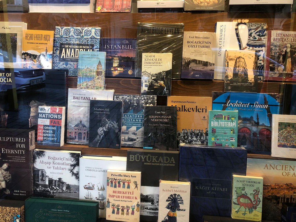 Krepen kitabı dağıtım ağlarında yok, malum. 
Fakat dünden itibaren İBB Kitapçısı'nın <a href="/istkitapcisi/">İstanbul Kitapçısı</a> raflarında kitabı bulmak mümkün:)