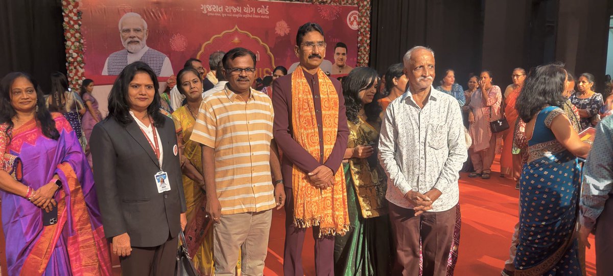 chandrakantGUJ's tweet photo. गुजरात योग बोर्ड के चेयरमेन माननीय श्री शिसपाल जी के साथ योग साधक स्नेह मिलन कार्यक्रम के अवसर पर https://t.co/ngZHiCFTNh