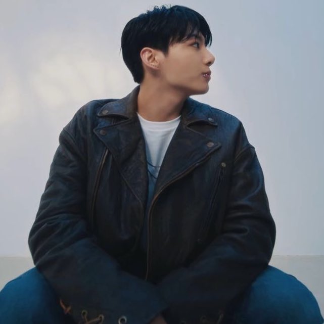 Jungkook Charts tweet media