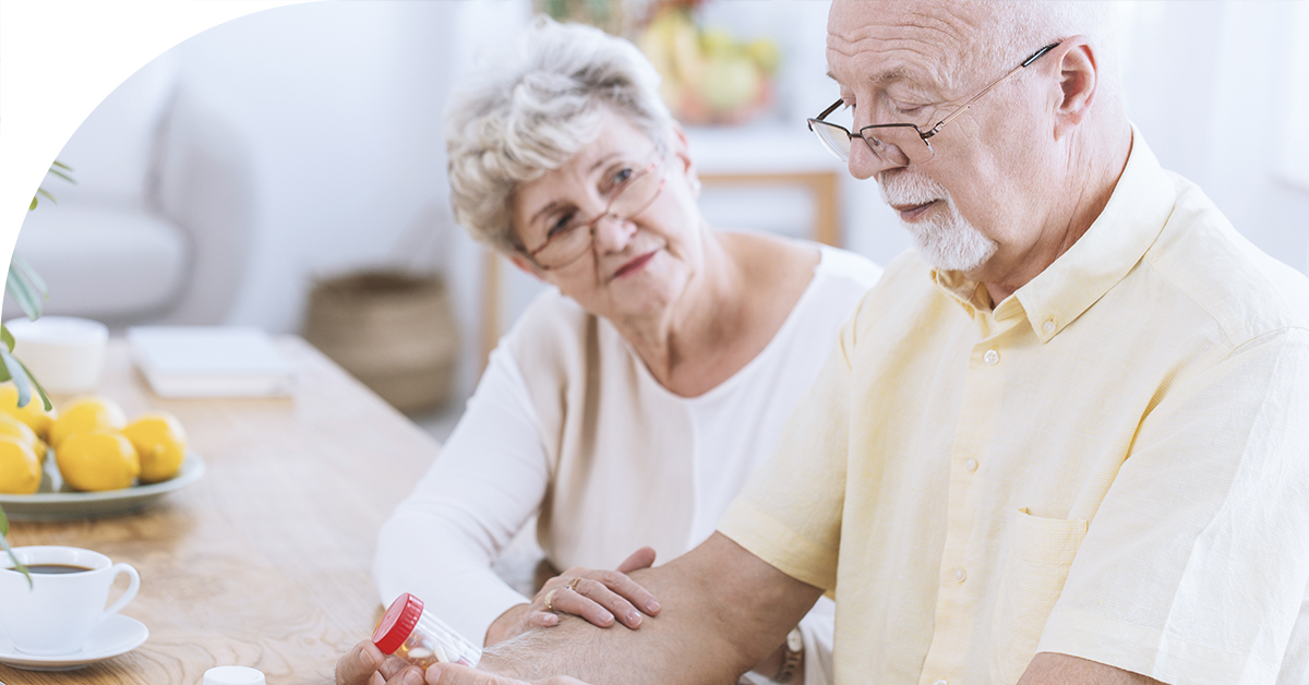 Onderzoeker Reinoud Gosens en zijn team zochten uit waardoor longherstel bij mensen met COPD gebrekkig verloopt. Zij ontdekten twee geneesmiddelen die zorgen dat cellen in de ‘mini-long’ gingen groeien.
Lees meer👉 tinyurl.com/455432pv