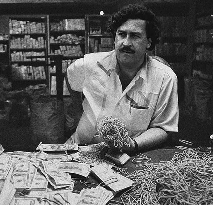 La lección estaba clara:

Algunos problemas no pueden resolverse con dinero.

Aunque tengas más

De lo que puedas contar.