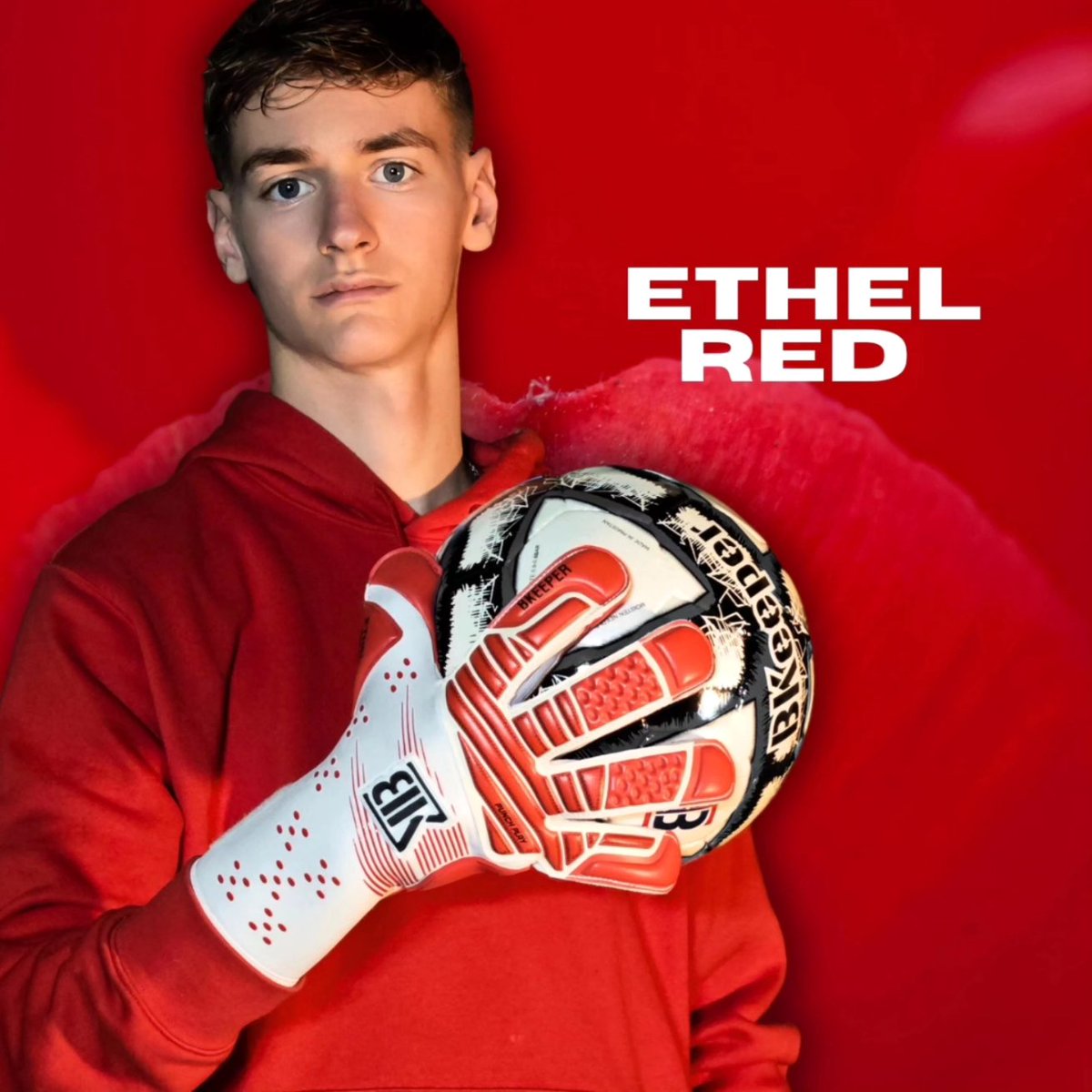 BkeeperSport's tweet photo. Les fêtes de fin d'année arrivent à grand pas 🎄

Une idée de cadeaux 🎁 ,    le nouveau Ethel est disponible en quantité limitée dès maintenant 🧤

#bkeeper #gloves #foot #noel https://t.co/wsMkLvIgxB