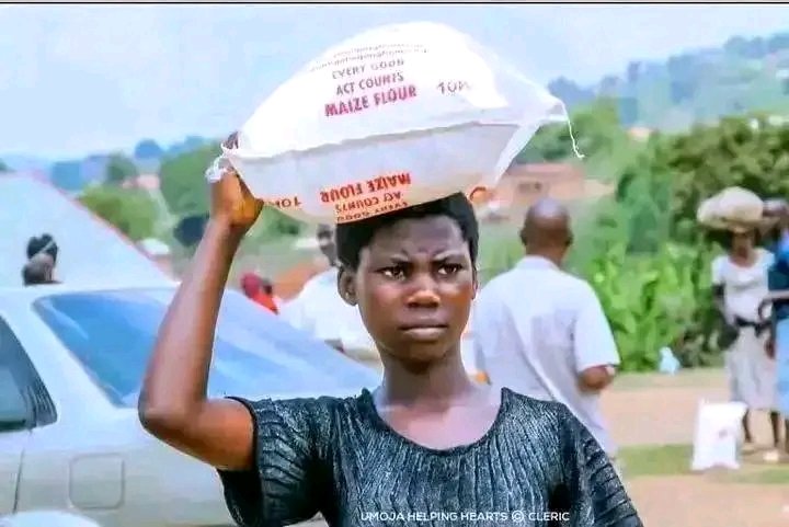 We're providing nourishment to the most deserving people in #Uganda. Your contribution to #MAU can help us distribute #foodpacks containing essential food items to serve a family for the whole month. 🍱🥫🥖

#Donate now 
#WhatsApp +256755773053
#email muslimaiduganda256@gmail.com