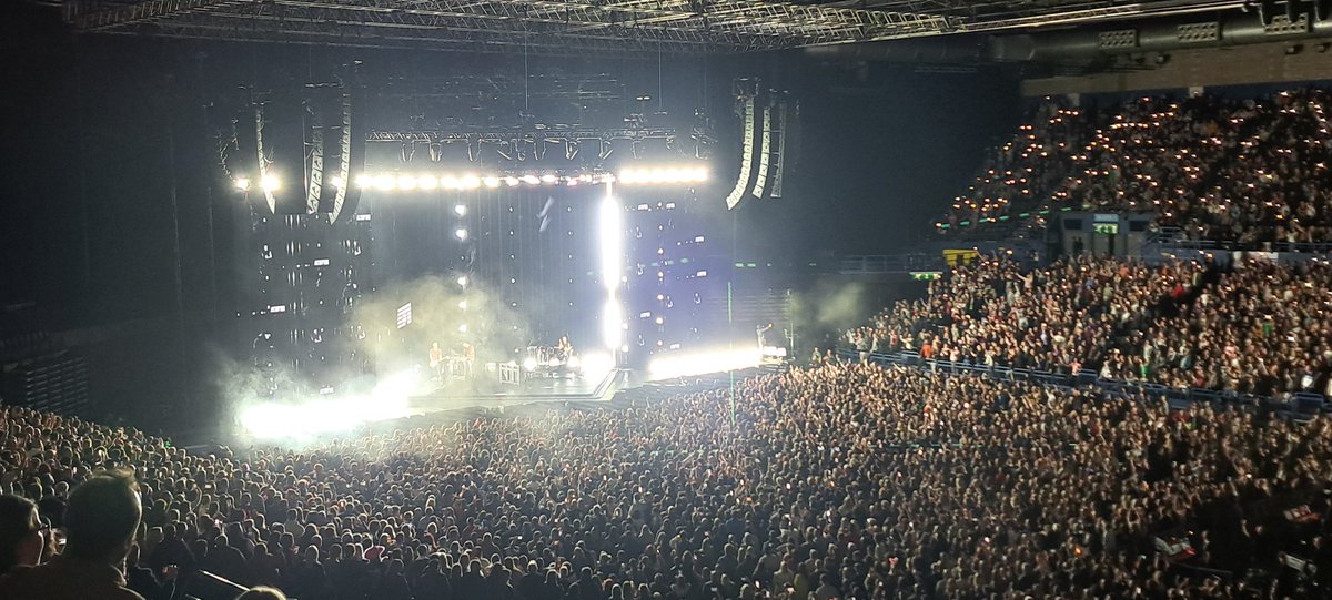 68harv's tweet photo. @thescript amazing as always last night supported by the brilliant @IamTomWalker @UtilitaArenaBHM #thescriptfamily #satallitestour @TheScript_Danny https://t.co/rJXDt8O0Sh