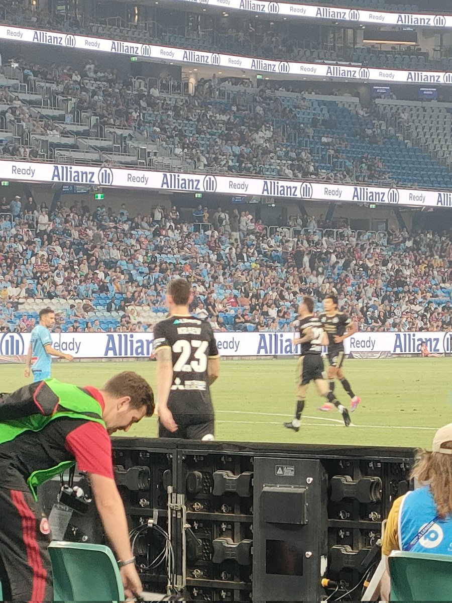 Kate UpsideBackwards tweet media