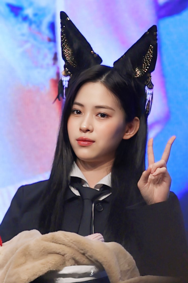 J617Z's tweet photo. [241123] ITZY 있지

ITZY <GOLD> OFFLINE FANSIGN EVENT in TAIPEI

#ITZY #있지
#LIA #리아
#RYUJIN #류진
#CHAEYEONG #채령
#YUNA #유나
@ITZYofficial https://t.co/dyhhdyydFc