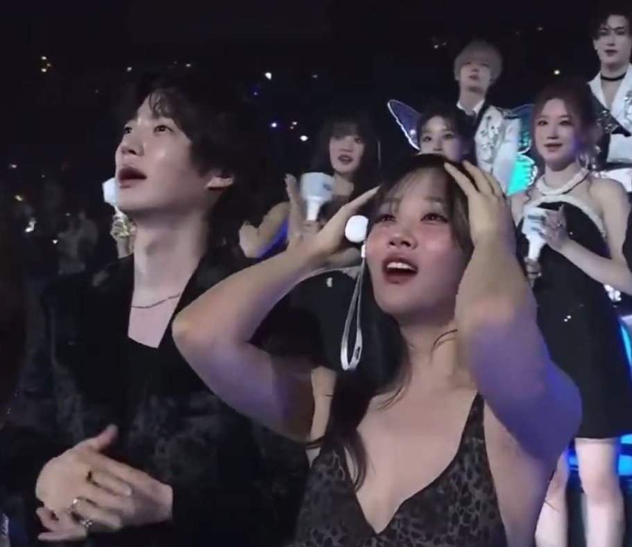 madeforbb's tweet photo. THE FCKING AUDACITY OF BIGBANG MAKING MAMA THEIR CONCERT GROUND YAAAAAALLLL!!! THEIR POWER IM-
#2024MAMA 
#BIGBANGxMAMA2024 https://t.co/S1ITrz9r6R