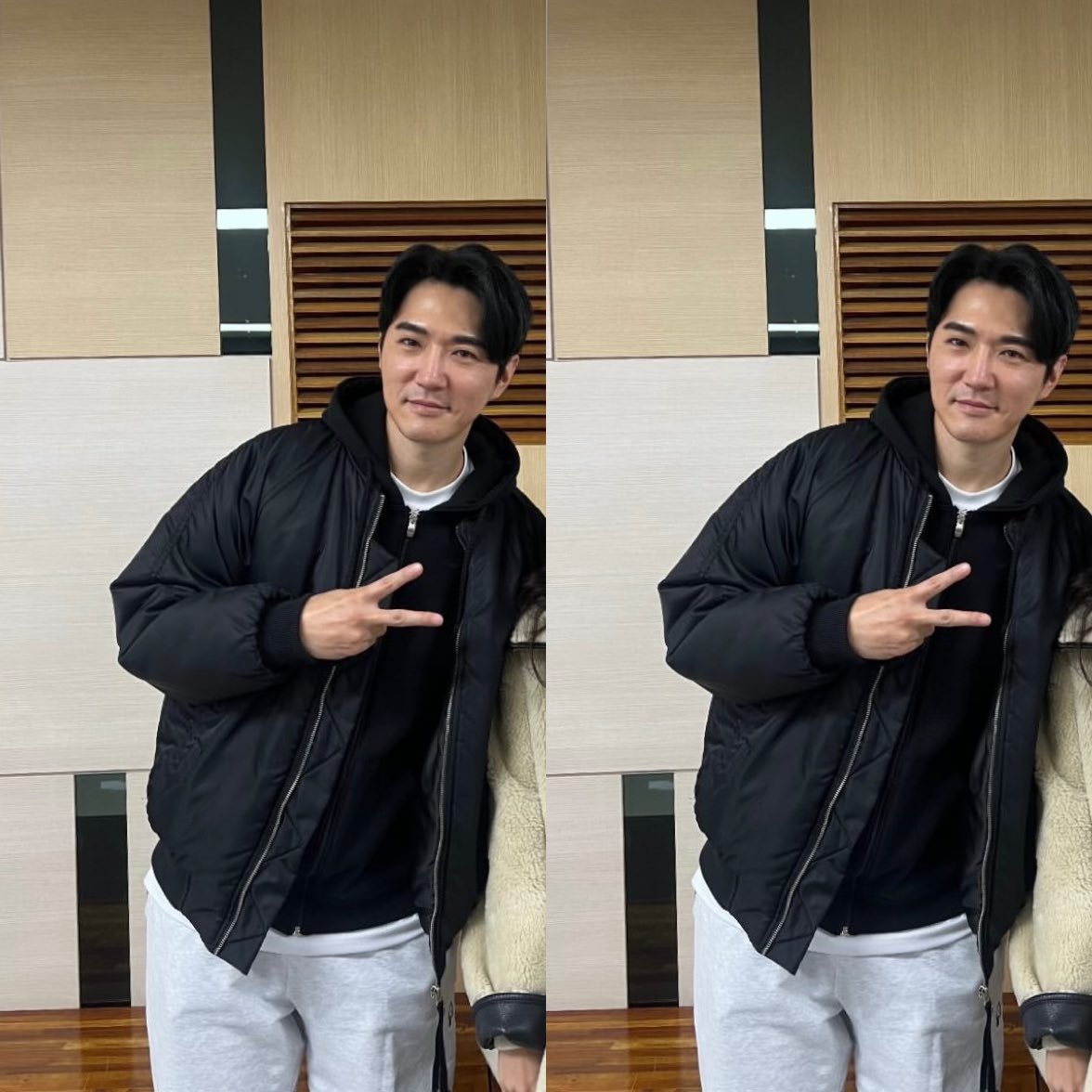 bab_er_'s tweet photo. ✌🏻🩵

241123 #안데니 https://t.co/XZy1JWHrqf