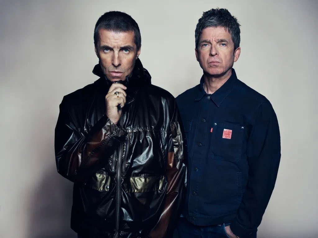 historyrock_'s tweet photo. Breaking News 🚨

Oasis are set to release some big news next Monday. Rumor has it that it could be the announcement of a new album. https://t.co/rWrLUcCVE9