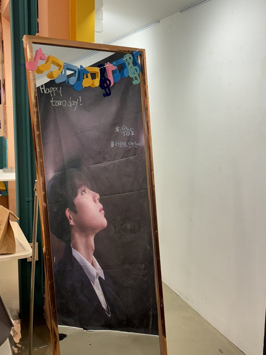 onongho's tweet photo. 타로 댄스동아리

#타로의_댄스동아리
#우동쇼_우리동아리에쇼타로있다

회장님 저 합격시켜주세오
춤은 천천히 배우겟읍미다 https://t.co/dSrA7ztlUz