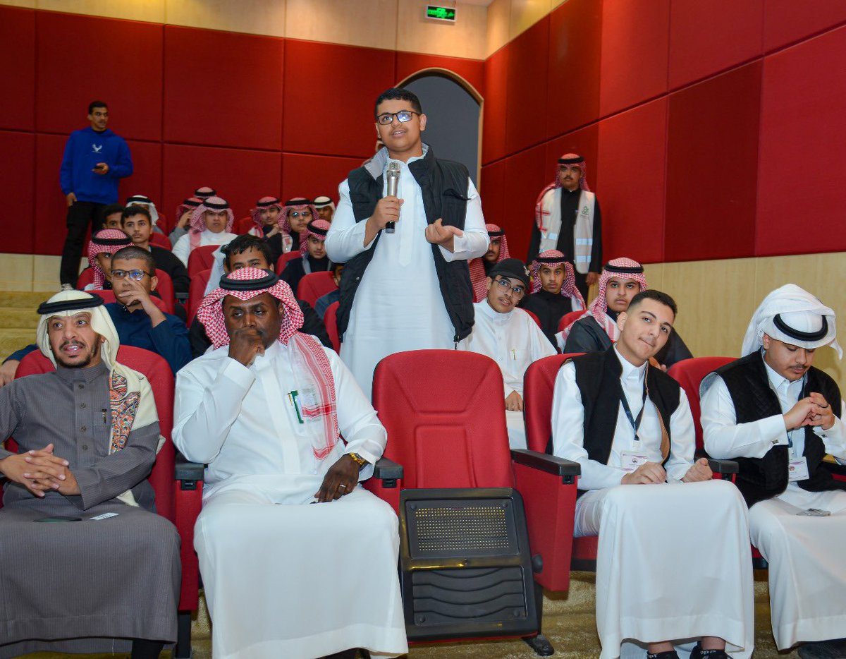 مقتطفات من مشاركة فريق يونيفيرس بورشة عمل لرياضات الإلكترونية بالحدود الشماليه عرعر 💜