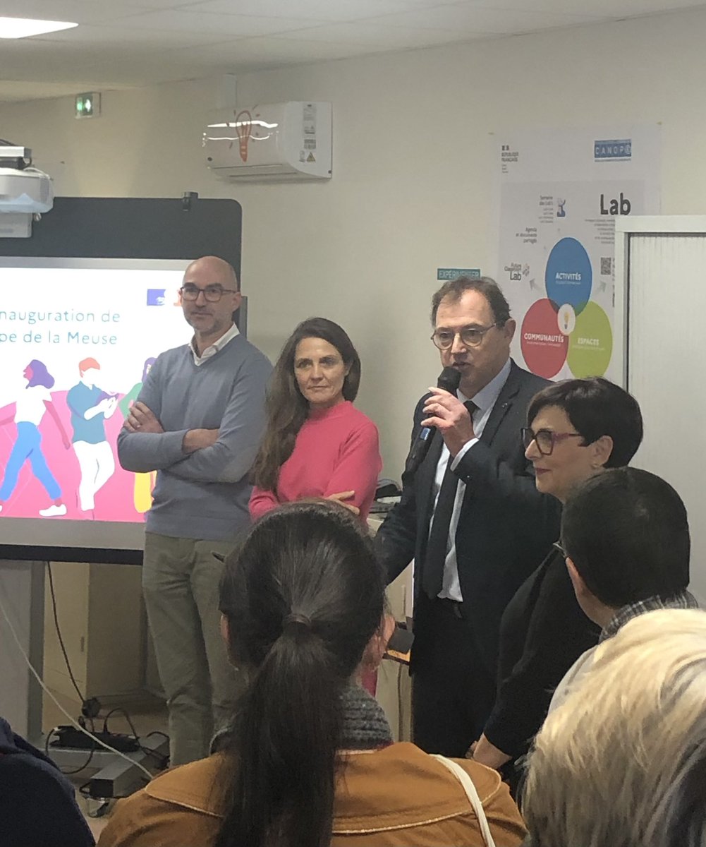 Inauguration de l’atelier CANOPE de Verdun. Un lieu à la disposition de nos personnels afin de développer des expertises pédagogiques.
#CANOPE <a href="/Prefet55/">Préfet de la Meuse</a> <a href="/acnancymetz/">Académie de Nancy-Metz</a> <a href="/DSDEN55/">DSDEN55</a> <a href="/RA_GrandEst/">Région académique Grand Est</a>