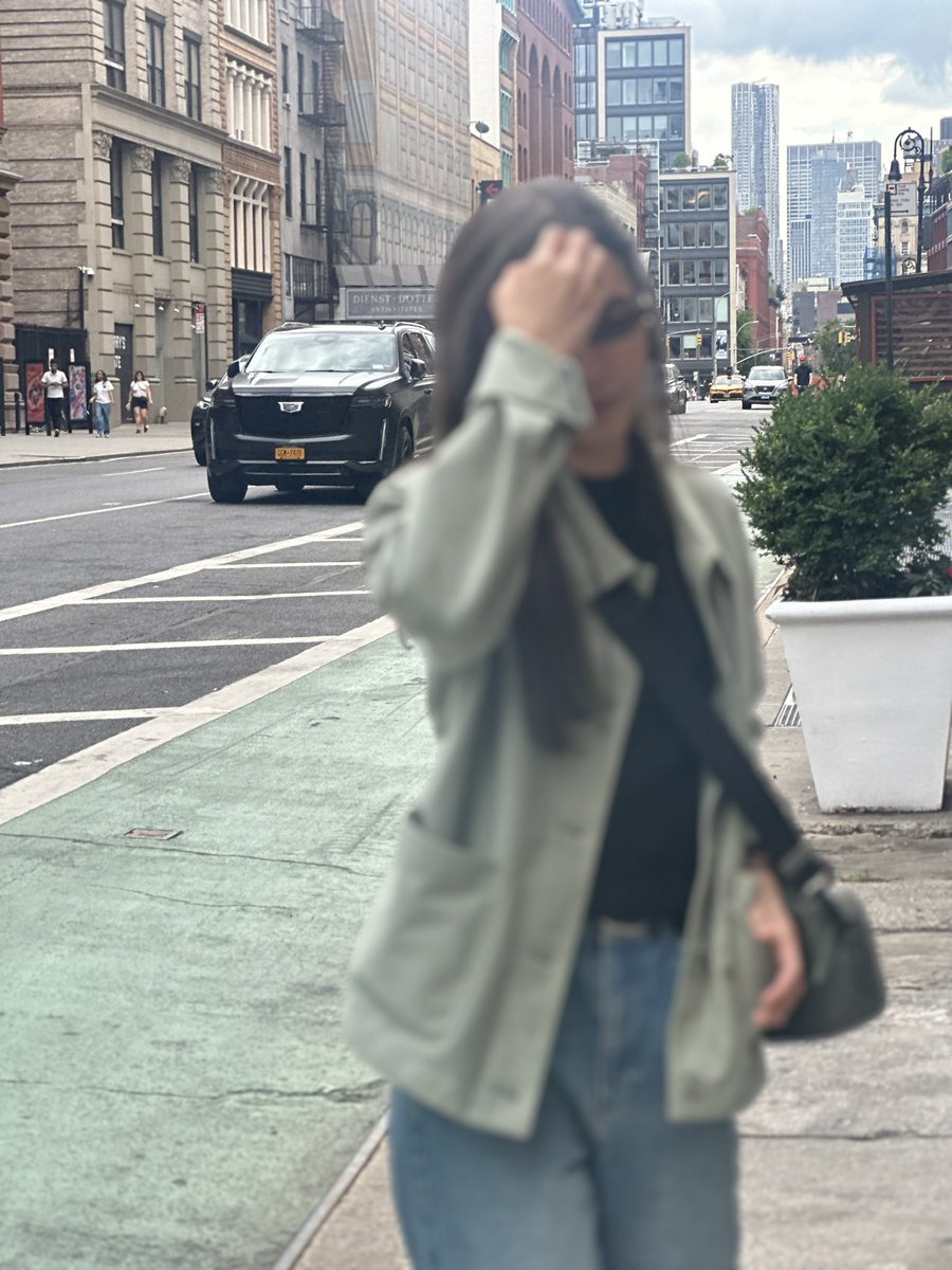 FareedaMa's tweet photo. NYC 🇱🇷 https://t.co/nhpEB1dnXC