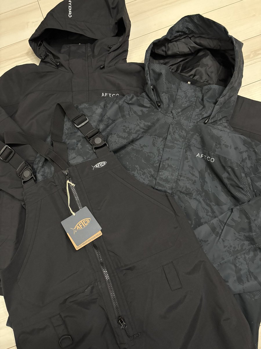 YSM_23's tweet image. AFTCO HYDRO JACKET&amp;amp;BIB
明日昼12時販売開始🎣

AFTCOよりHYDROシリーズが入荷‼️2層構造の防水生地でしっかりとした作り👍 AFTCOの中ではプライスも比較的安めです💯 
丁度良い厚さなのでオールシーズン使えるアイテム👌
是非SET UPでご使用ください☝️
#aftco #ysm23