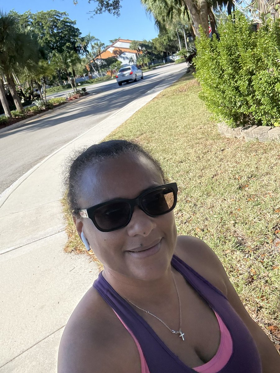 Natasha Bell tweet media