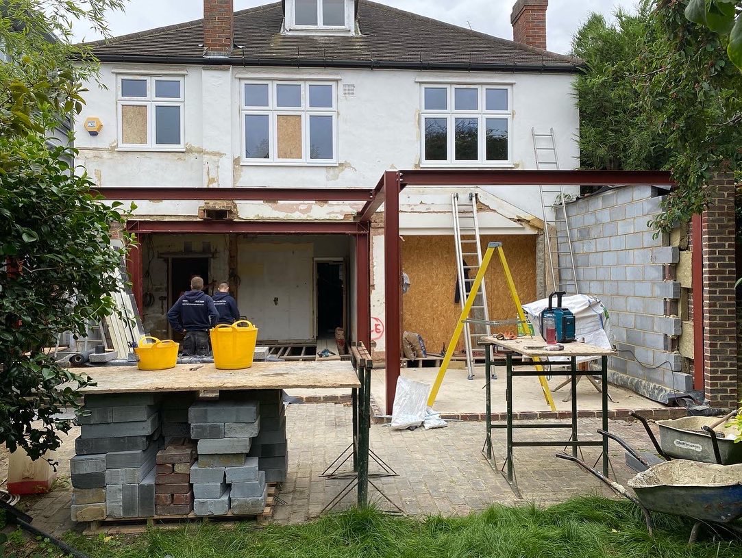 Weare_Const's tweet photo. Rear kitchen extension completed by ourselves at Weare Construction.
Are you considering extending or renovating your home or a property you may own.
If so, why not give us a call for some free professional advice. 

https://t.co/mWolFzcxKl https://t.co/MeY2VgERYA