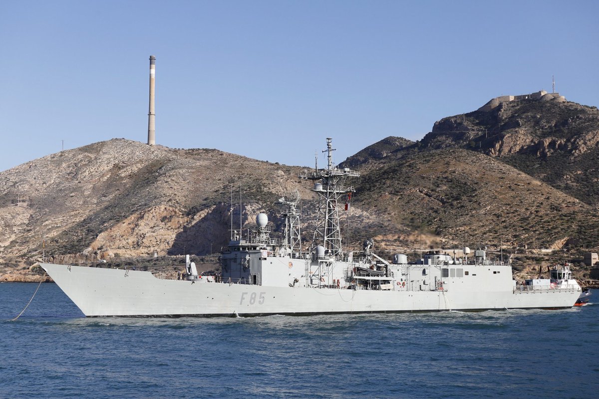 WarshipCam's tweet photo. Spanish Navy Santa Maria-class ASW frigate ESPS Navarra (F85) coming into Cartagena, Spain - November 22, 2024 #espsnavarro #f85
SRC: TW-@Miguel_Egea https://t.co/hedbFpGFA4