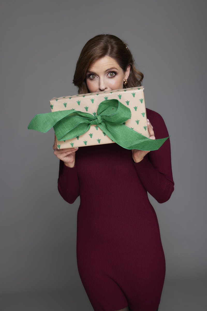 Laura Osnes tweet media