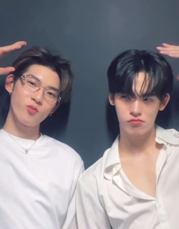 iaomsxn's tweet photo. บ้อกแบ้กคู่นิ่💗🤏🏻

♡- #porteetee #ป๋อตี๋ตี๋ 🐻‍❄️🐶 https://t.co/hd8Dfq3cXQ