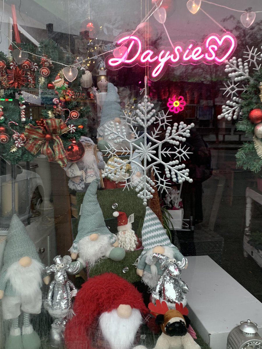 Penny Duggan tweet media