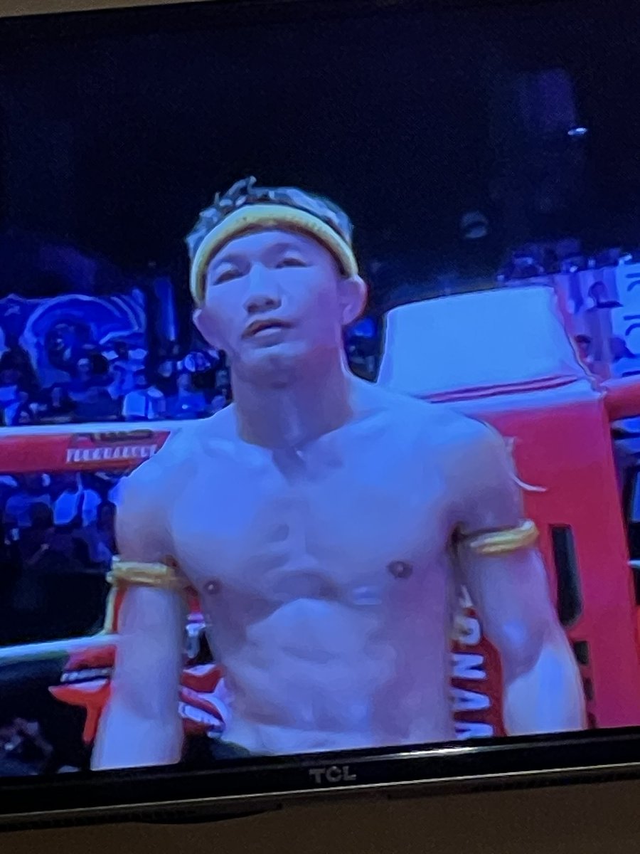 เชียร์ กุมารดอย ( พี่หลอย ) ครับ