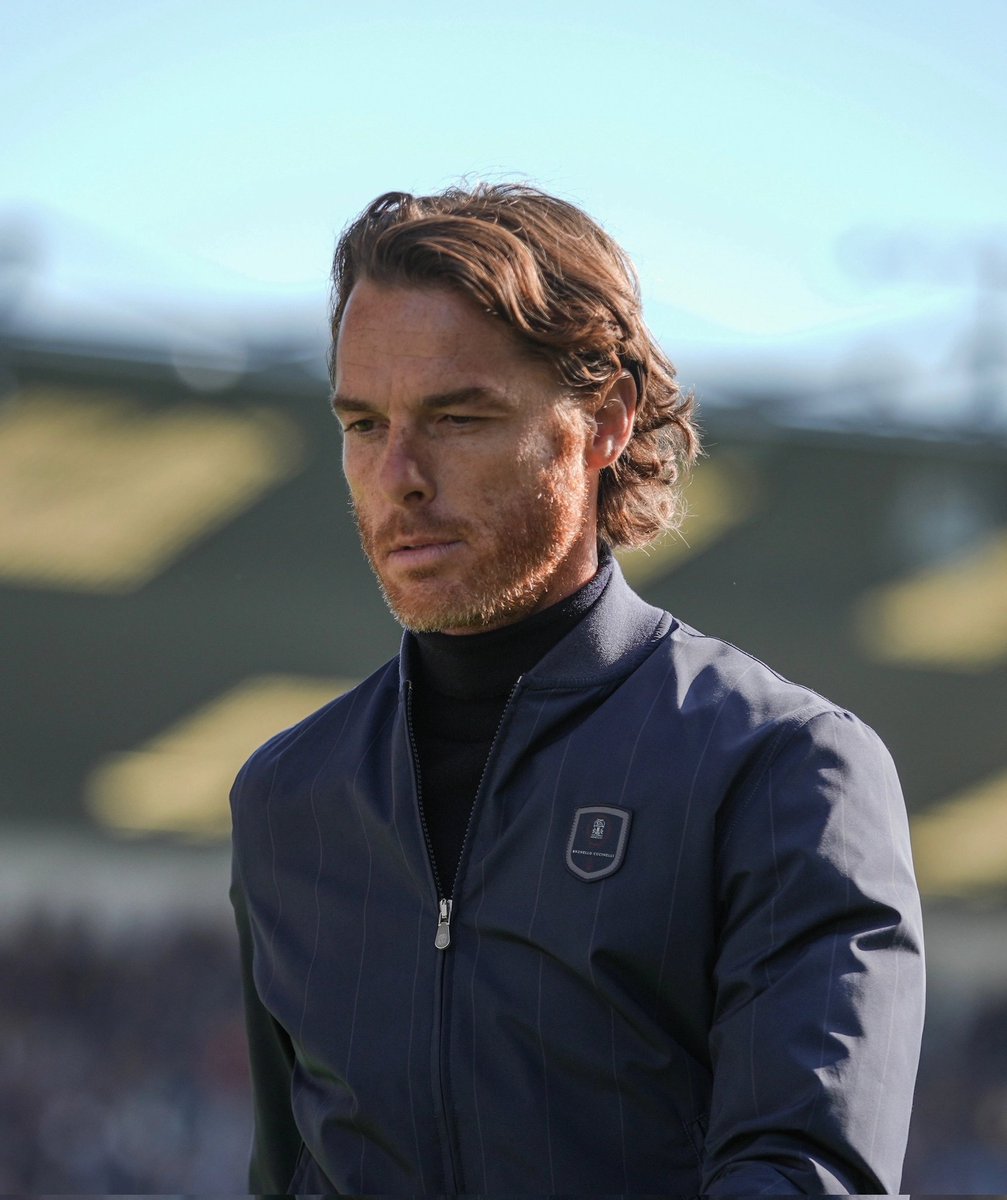 turfmoorhouse's tweet image. The least amount of goals conceded after 16 games in Championship history 📜

BURNLEY FOOTBALL CLUB ⚽️ 

#twitterclarets #burnleyfc