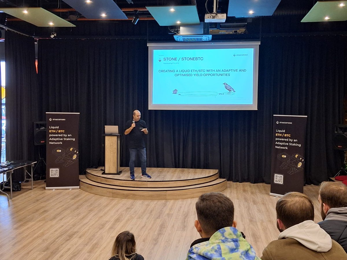 Topluluk olarak katılım sağladığımız <a href="/Stake_Stone/">StakeStone</a> Bursa Meetup'unda emeği geçen sevgili <a href="/CemBNB/">CeM 🔶</a> ve <a href="/StakeStone_TR/">StakeStone Turkiye</a>  ekibine ,
yağmurlu havada bizleri kırmayıp gelen tüm dostlarımıza teşekkür ediyoruz.