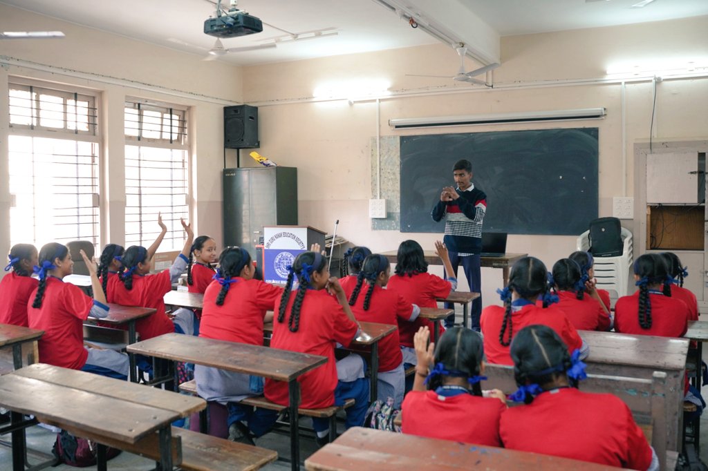 IndiaRobotex's tweet image. “Girls Who Build Robots!” Empowering a gender inclusive future, these enthusiastic learners of Gurunanak School are exploring the fascinating world of robotics, moving from block-based coding to scripting and programming a robot.
.
#wnswcf #RoboticsInnovation #ai #robotexindia