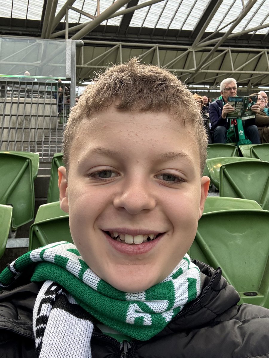 mal_boyd's tweet photo. #ShouldertoShoulder https://t.co/I1AlImUguk