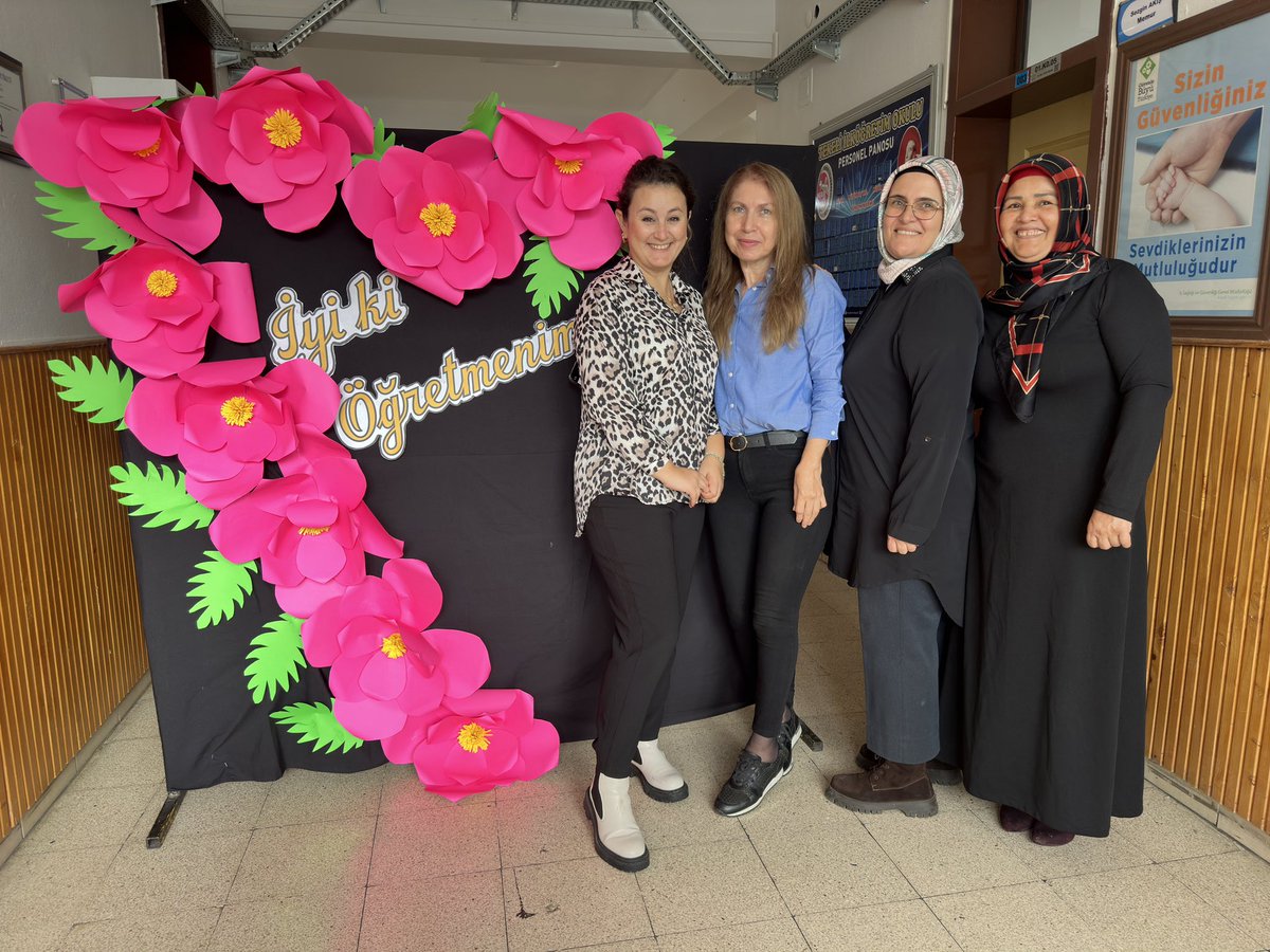 Öğretmenler günümüz kutlu olsun 🌺 
#Öğretmenlergünü 
#2024öğretmenler günü
#Tekeliilkokulu