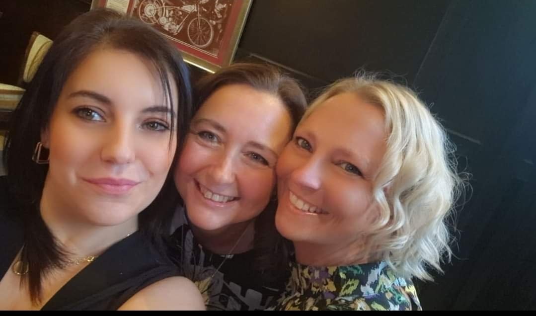 laura savage (@laurasavage1981) on Twitter photo 