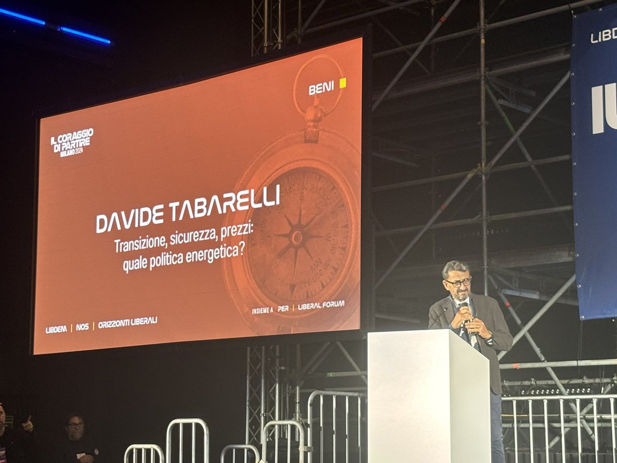 Ora Davide Tabanelli - commissario straordinario dell’ex-Ilva - ci parla di transizione energetica, fonti rinnovabili e politica energetica. #IlCoraggiodiPartire #CostituenteLibdem