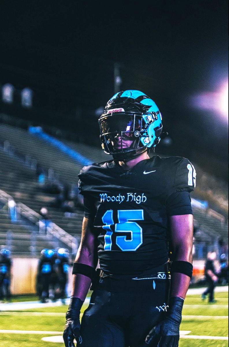 Senior season film ‼️
 80 tackles 
5 sacks
1 int 
2 pbu’s
1FF 

hudl.com/v/2Qw1tx

<a href="/CoachBT02/">B</a> <a href="/AthleticTraumaU/">Chris Steel Edmonds</a> <a href="/TheWPIALEdition/">The W.P.I.A.L. Edition</a> <a href="/wpialsportsnews/">WPIAL Sportsmen</a> <a href="/WPIAL_Insider/">WPIAL Insider</a> <a href="/PA_TodaySports/">PA Today</a> <a href="/7Twice/">Cøåċħ B¥røn’s $0.02</a> <a href="/ShadWheeler_/">Shad Wheeler</a>
