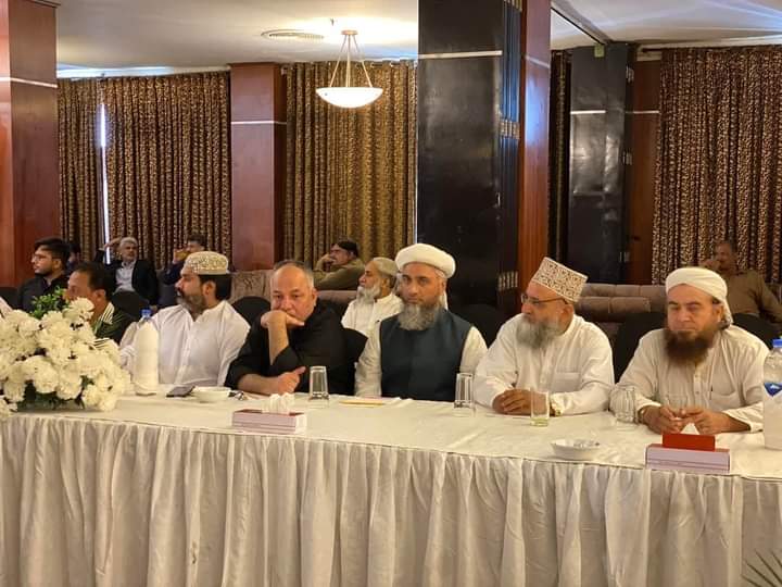 SHamriznews's tweet photo. *کراچی: جمعیت علماء اسلام صوبہ سندھ کے زیراہتمام ارسا ایکٹ میں ترمیم اور نئے کینالوں کے منصوبے کے خلاف آل پارٹیز کانفرنس جاری*
`#باب_الاسلام_کانفرنس_سکھر`
`#JoinJTI`
`#TeamJUIMatiari
`#TeamJUISindh`
`#TeamJUIPak` https://t.co/nfB7DPlD7X