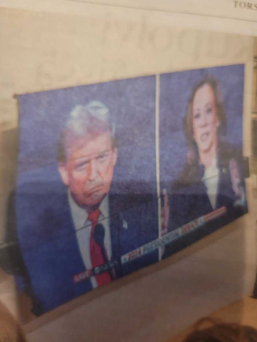 Eräs juttu nopeudesta. EU-vaalit olivat 9.6. ja komission kokoaminen vei aikaa 5 kuukautta. Nyt USAssa oli vaalit 5.11. ja ministerien nimet ja vastuualueet selvisivät 0,5 kuukaudessa. Johtuu varmaankin selvästä vaalituloksesta USAssa  ja käytännössä kaksipuoluejärjestelmästä.