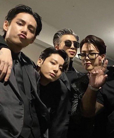 bangtandbs's tweet photo. CONGRATULATIONS NAMJOON
CONGRATULATIONS JIMIN
CONGRATULATIONS TAEHYUNG 
CONGRATULATIONS JUNGKOOK
#2024MAMAAWARDS https://t.co/Cq1qZ8i6iL