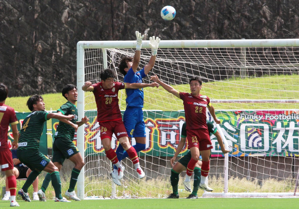arterivo_info's tweet photo. 【佐藤由維斗選手 契約更新のお知らせ】

「2025シーズンもアルテリーヴォ和歌山でプレーさせていただくことになりました。クラブのために昇格のために全身全霊を注いで戦いたいと思います…」

👇全文はこちら👇
https://t.co/koUr6S1zWn

#アルテリーヴォ和歌山
#佐藤由維斗
#和歌山のゴール守り抜く https://t.co/H6INvoyN8z