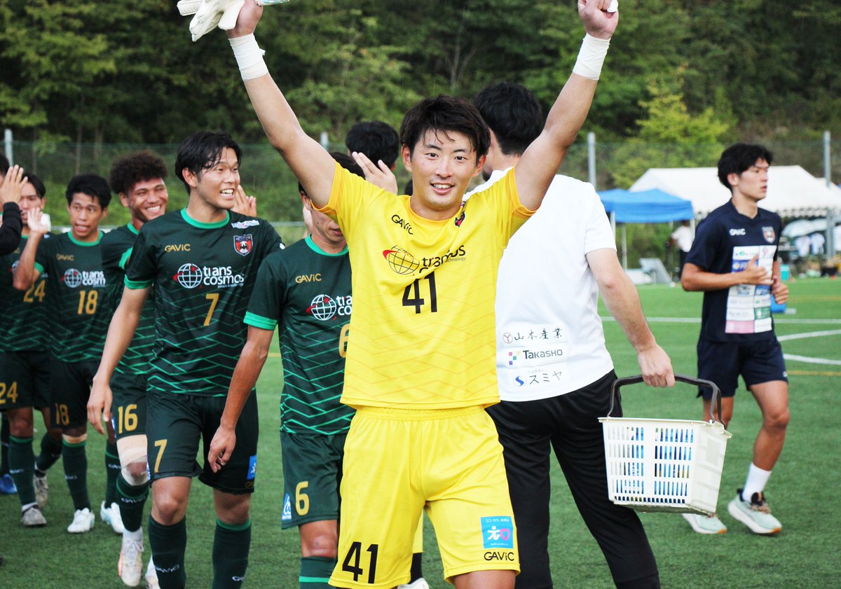 arterivo_info's tweet photo. 【佐藤由維斗選手 契約更新のお知らせ】

「2025シーズンもアルテリーヴォ和歌山でプレーさせていただくことになりました。クラブのために昇格のために全身全霊を注いで戦いたいと思います…」

👇全文はこちら👇
https://t.co/koUr6S1zWn

#アルテリーヴォ和歌山
#佐藤由維斗
#和歌山のゴール守り抜く https://t.co/H6INvoyN8z