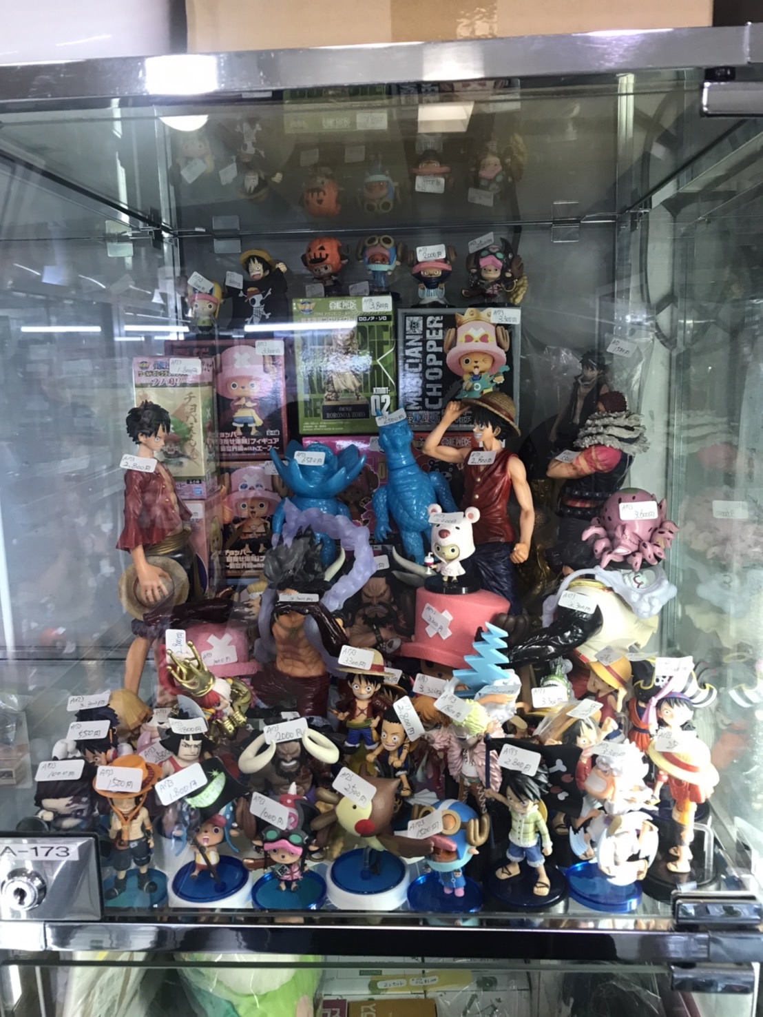 ワンピース フィギュア まとめ売り コレクションケース付き 受け取りのみ
