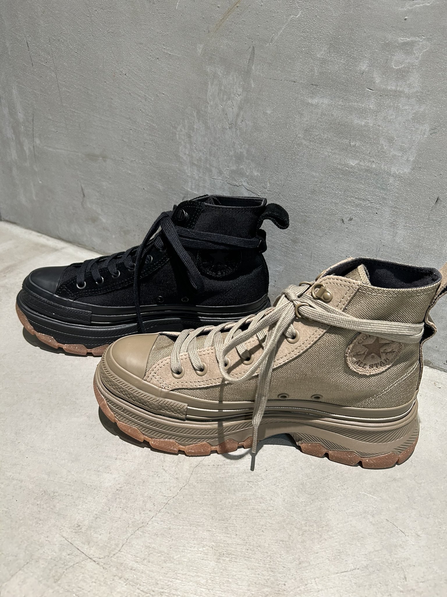 新品タグ付converse 厚底スニーカーⓇTREKWAVE BT HI CONVERSE スニーカー converse コンバース ALL STAR R TREKWAVE