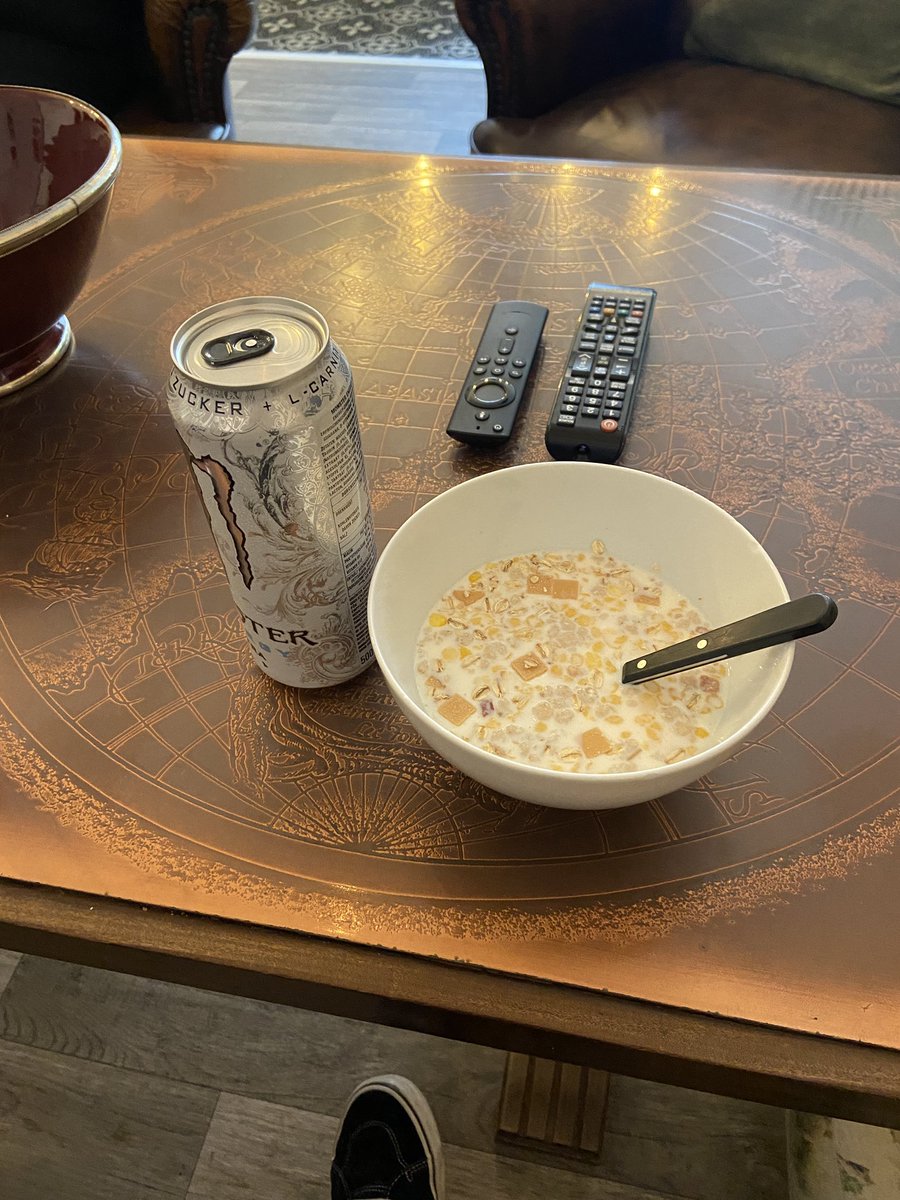 Edgar Allan Hoe tweet media