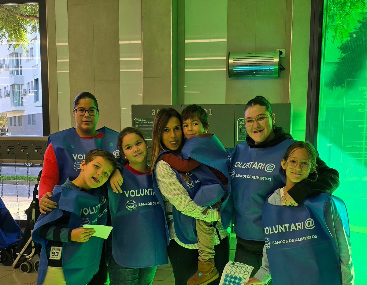 | GRUPO JOVEN |

Hoy, nuestro grupo joven ha participado en la Gran Recogida de Alimentos 2024, aportando su tiempo y esfuerzo para ayudar a quienes más lo necesitan.  

Gracias a todos los que han colaborado en esta iniciativa solidaria. 

#GranRecogida2024 #HdadDelRocíodeCádiz